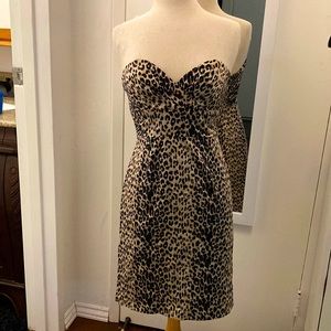 Strapless leopard print dress